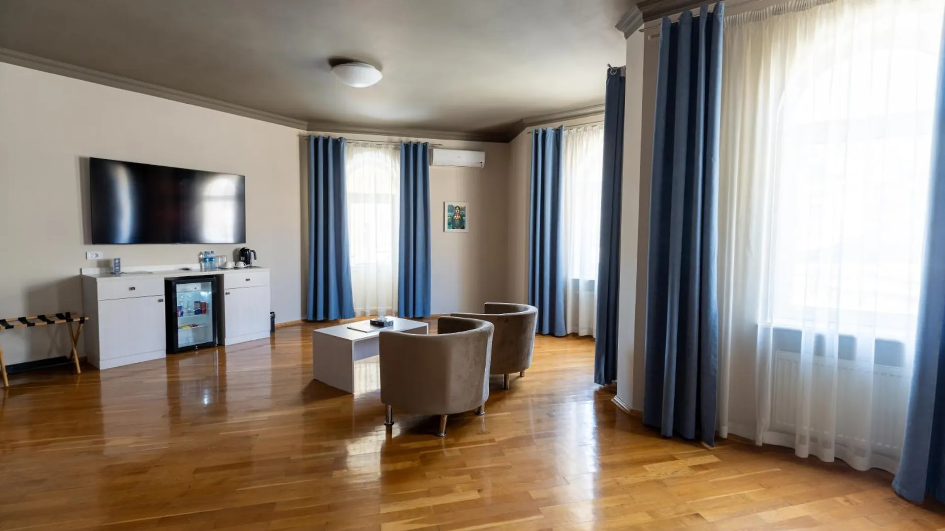 Art Club Hotel Bakoe